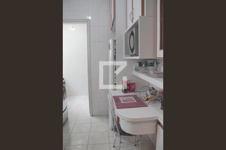 Apartamento à venda com 83m², 2 quartos e 1 vagaCozinha