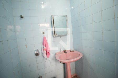 Casa à venda com 155m², 3 quartos e 2 vagasBanheiro