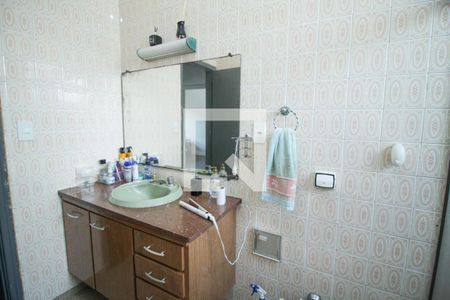 Casa à venda com 155m², 3 quartos e 2 vagasBanheiro