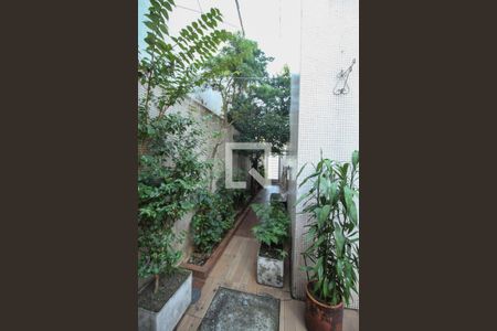 Casa à venda com 155m², 3 quartos e 2 vagasCorredor 