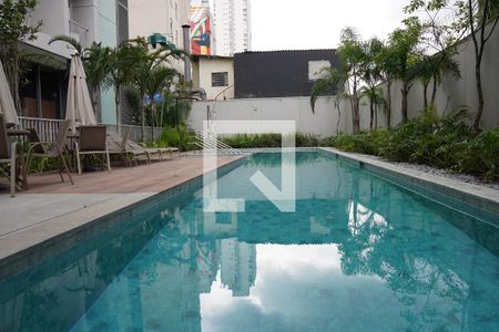 Studio à venda com 27m², 1 quarto e sem vagaPiscina