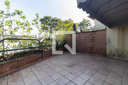 Varanda da Sala de casa de condomínio para alugar com 3 quartos, 120m² em Vila Santo Estefano, São Paulo