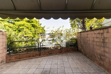 Vista da Sala de casa de condomínio para alugar com 3 quartos, 120m² em Vila Santo Estefano, São Paulo