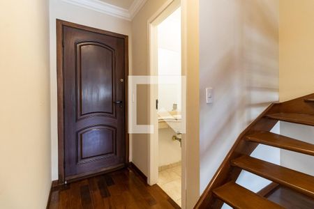 Entrada de casa de condomínio para alugar com 3 quartos, 120m² em Vila Santo Estefano, São Paulo