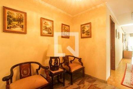 Hall de apartamento à venda com 3 quartos, 174m² em São João, Porto Alegre