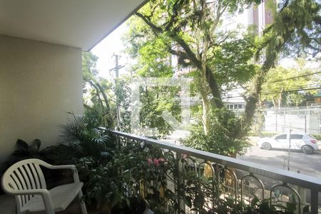 Apartamento à venda com 174m², 3 quartos e 2 vagasVaranda