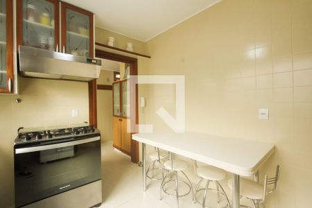 Apartamento à venda com 174m², 3 quartos e 2 vagasCozinha