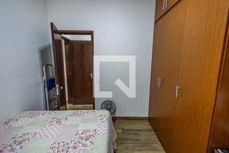 Quarto 1 de casa para alugar com 3 quartos, 120m² em São João Batista, Belo Horizonte