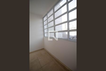 Apartamento para alugar com 99m², 2 quartos e sem vaga Apartamento para alugar com 99m², 2 quartos e sem vagaVaranda