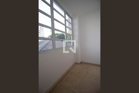 Apartamento para alugar com 99m², 2 quartos e sem vaga Apartamento para alugar com 99m², 2 quartos e sem vagaVaranda