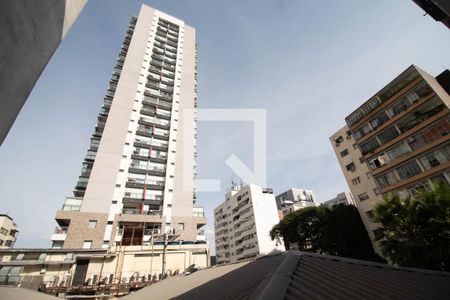 Apartamento para alugar com 99m², 2 quartos e sem vaga Apartamento para alugar com 99m², 2 quartos e sem vagaVaranda
