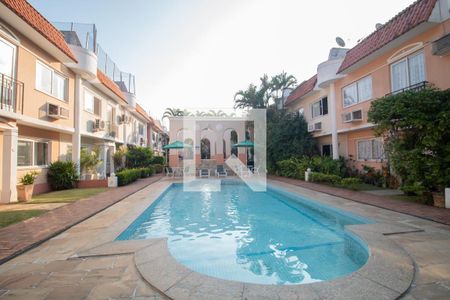 Casa de condomínio à venda com 150m², 4 quartos e 1 vagaÁrea comum