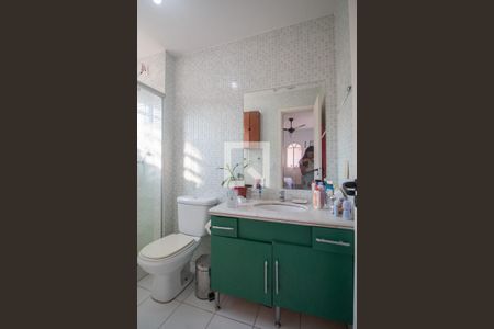 Casa de condomínio à venda com 150m², 4 quartos e 1 vagaBanheiro