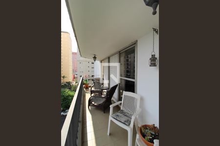 Varanda Sala/Quartos de apartamento à venda com 4 quartos, 168m² em Indianópolis, São Paulo