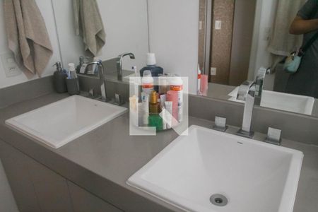 Apartamento à venda com 160m², 5 quartos e 2 vagasBanheiro da Suíte Master