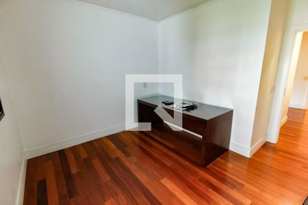 Apartamento à venda com 390m², 6 quartos e 4 vagasSuíte 3