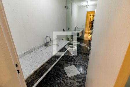 Apartamento à venda com 390m², 6 quartos e 4 vagasLavabo