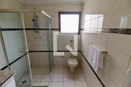 Apartamento à venda com 390m², 6 quartos e 4 vagasBanheiro da Suíte 3