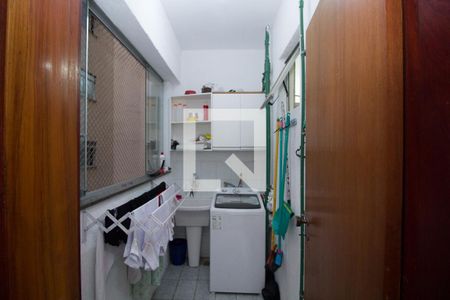 Apartamento à venda com 60m², 2 quartos e 1 vagaÁrea de Serviço