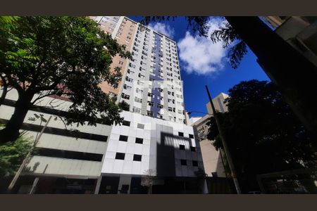 Apartamento à venda com 60m², 2 quartos e 1 vagaFachada