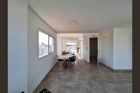 Apartamento para alugar com 43m², 2 quartos e 1 vaga Apartamento para alugar com 43m², 2 quartos e 1 vagaÁrea comum - Salão de festas