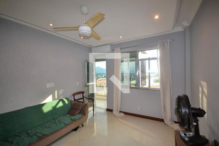 Sala de apartamento para alugar com 3 quartos, 82m² em Olinda, Nilópolis