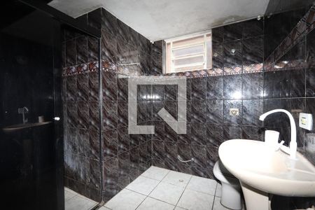 Casa para alugar com 150m², 2 quartos e 2 vagasBanheiro