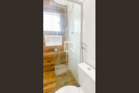 Casa para alugar com 74m², 2 quartos e 2 vagasBanheiro