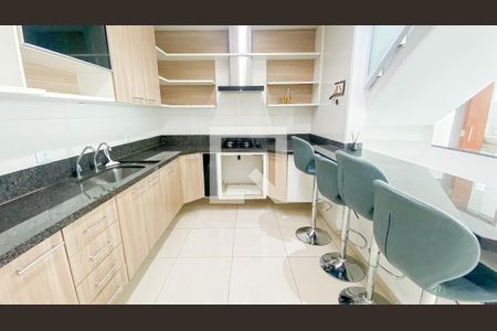 Casa para alugar com 74m², 2 quartos e 2 vagasCozinha