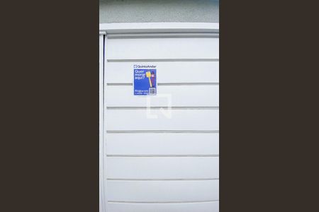 Casa para alugar com 74m², 2 quartos e 2 vagasFachada