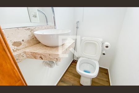 Lavabo de casa para alugar com 2 quartos, 74m² em Vila Alice, Santo André