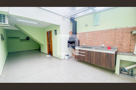 Casa para alugar com 74m², 2 quartos e 2 vagasGaragem - Churrasqueira 