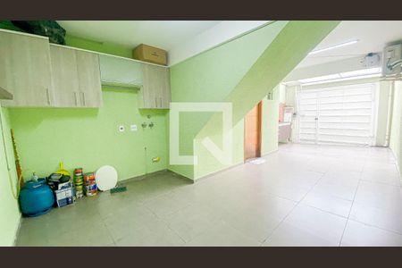 Casa para alugar com 74m², 2 quartos e 2 vagasGaragem - Area de Serviço