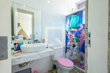 Casa de condomínio à venda com 450m², 5 quartos e 4 vagasBanheiro da Suíte 3