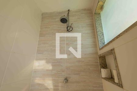 Casa de condomínio à venda com 450m², 5 quartos e 4 vagasBanheiro do Quintal