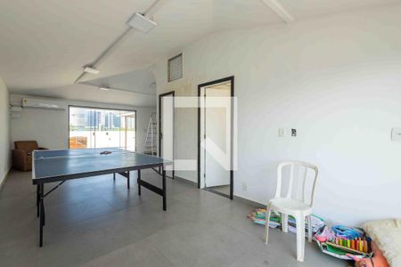 Casa de condomínio à venda com 450m², 5 quartos e 4 vagasSala 2