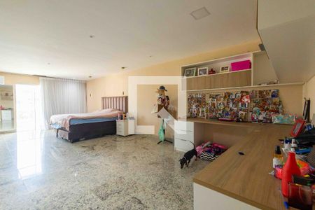 Casa de condomínio à venda com 450m², 5 quartos e 4 vagasSuíte 2