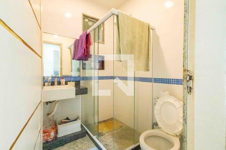 Casa de condomínio à venda com 450m², 5 quartos e 4 vagasBanheiro Social