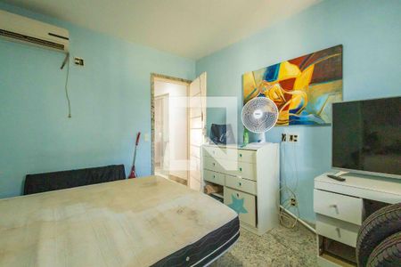 Casa de condomínio à venda com 450m², 5 quartos e 4 vagasQuarto