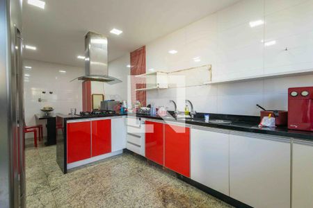 Casa de condomínio à venda com 450m², 5 quartos e 4 vagasCozinha