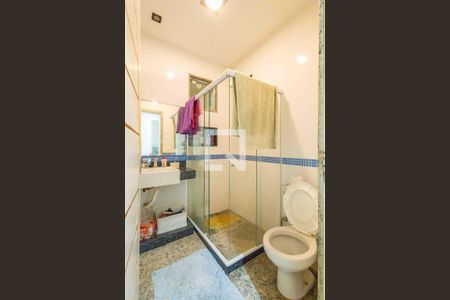 Casa de condomínio à venda com 450m², 5 quartos e 4 vagasBanheiro Social