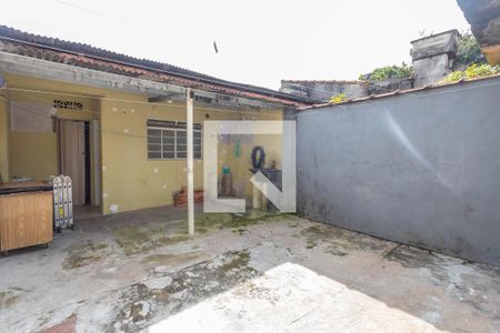 Casa para alugar com 114m², 2 quartos e 2 vagas Casa para alugar com 114m², 2 quartos e 2 vagasQuintal