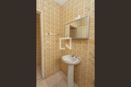 Casa para alugar com 114m², 2 quartos e 2 vagas Casa para alugar com 114m², 2 quartos e 2 vagasBanheiro