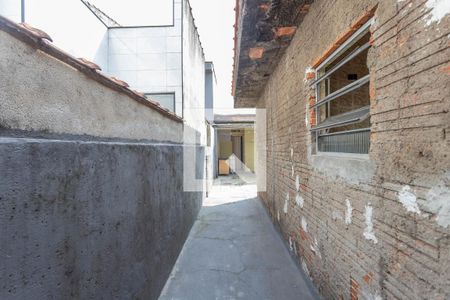Casa para alugar com 114m², 2 quartos e 2 vagas Casa para alugar com 114m², 2 quartos e 2 vagasCorredor externo