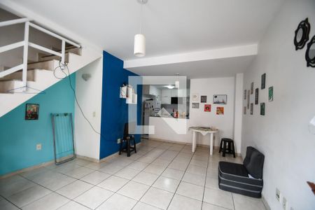 Sala de casa de condomínio à venda com 2 quartos, 78m² em Piedade, Rio de Janeiro
