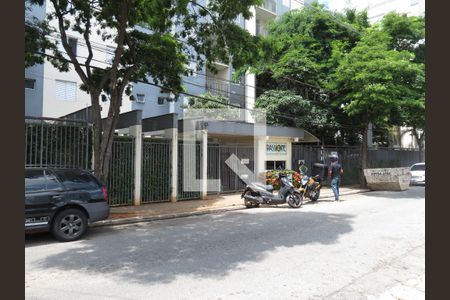 Apartamento para alugar com 65m², 2 quartos e 1 vagaFachada e Portaria