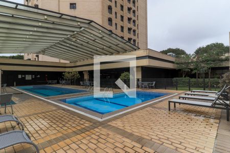 Studio para alugar com 28m², 1 quarto e 1 vaga Studio para alugar com 28m², 1 quarto e 1 vagaÁrea comum - Piscina