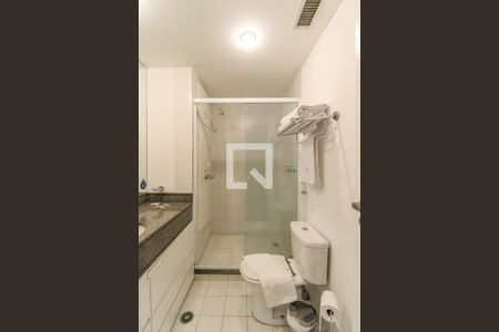 Studio para alugar com 28m², 1 quarto e 1 vaga Studio para alugar com 28m², 1 quarto e 1 vagaBanheiro