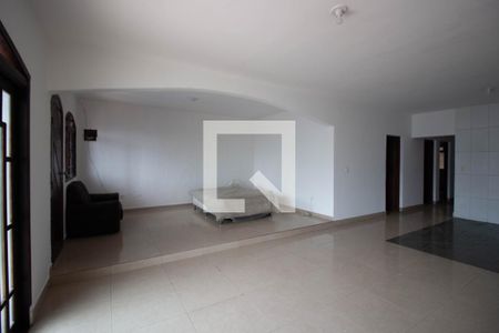 Sala de casa para alugar com 3 quartos, 200m² em Vila Carolina, São Paulo