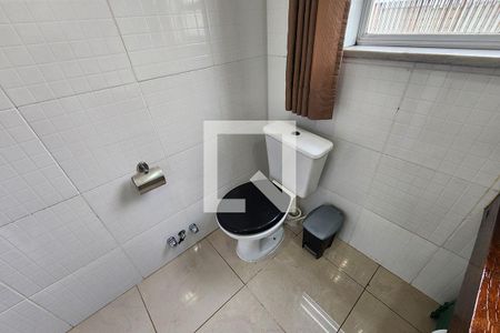 Banheiro de apartamento à venda com 2 quartos, 58m² em Catete, Rio de Janeiro